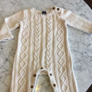 Soft and cozy bodysuit 🦊🐰🐻🐱